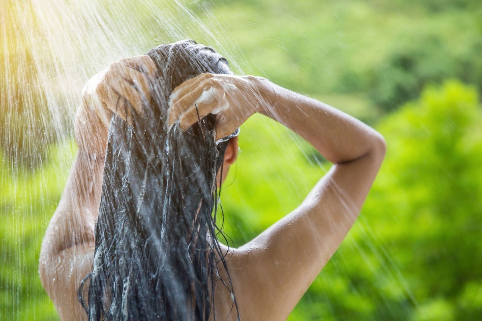lavage cheveux avec Shampoing sans sulfate