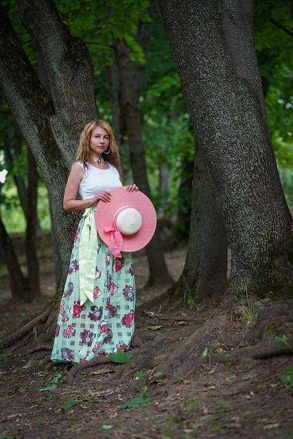 robe longue chapeau accessoire bohème